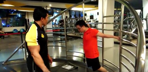 putu-sembah-manager-personal-trainer-golds-gym-serpong
