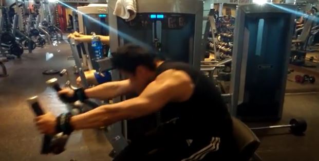 Video Latihan Membentuk Otot Perut Untuk Fitness Pemula Di Gym