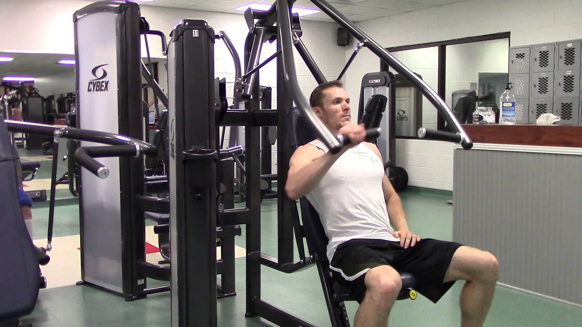 Single-Arm Hammer Strength Chest Press