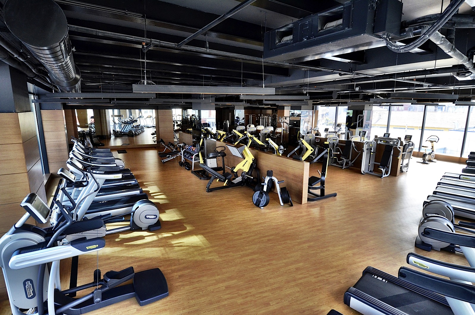 Pentingnya Keberadaan Fitness Center Bagi Masyarakat Kota